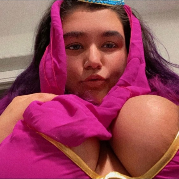 Gypsy Outfit - Picture 3 of 4